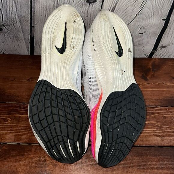Women’s Nike ZoomX Vaporfly Next% 2 Pink Red - Picture 4 of 8